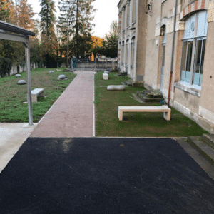 guyon mobilier en beton ecole gannat